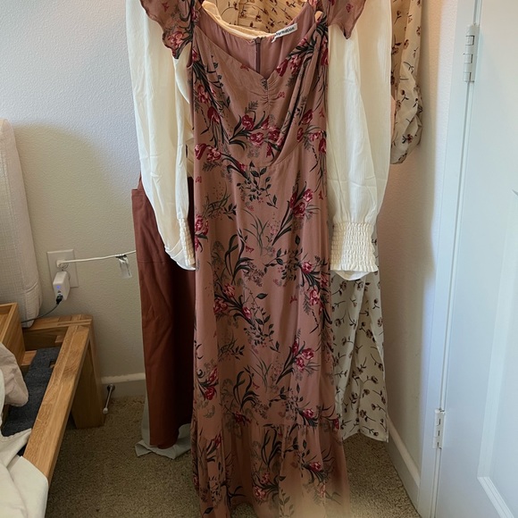 REFORMATION Butterfly Dress Cecile Floral - Picture 4 of 9